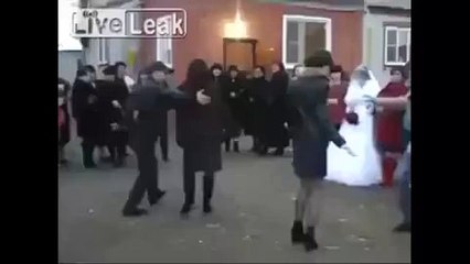 Düğünde Karşılıklı Oynadığı Kızı Kaçırdı!... Herkes şoka girdi...