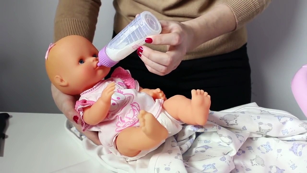 Nenuco Baby Doll Lunch Time Play Doh Food Girl Baby Doll Bathtime Newborn Care Toy Videos