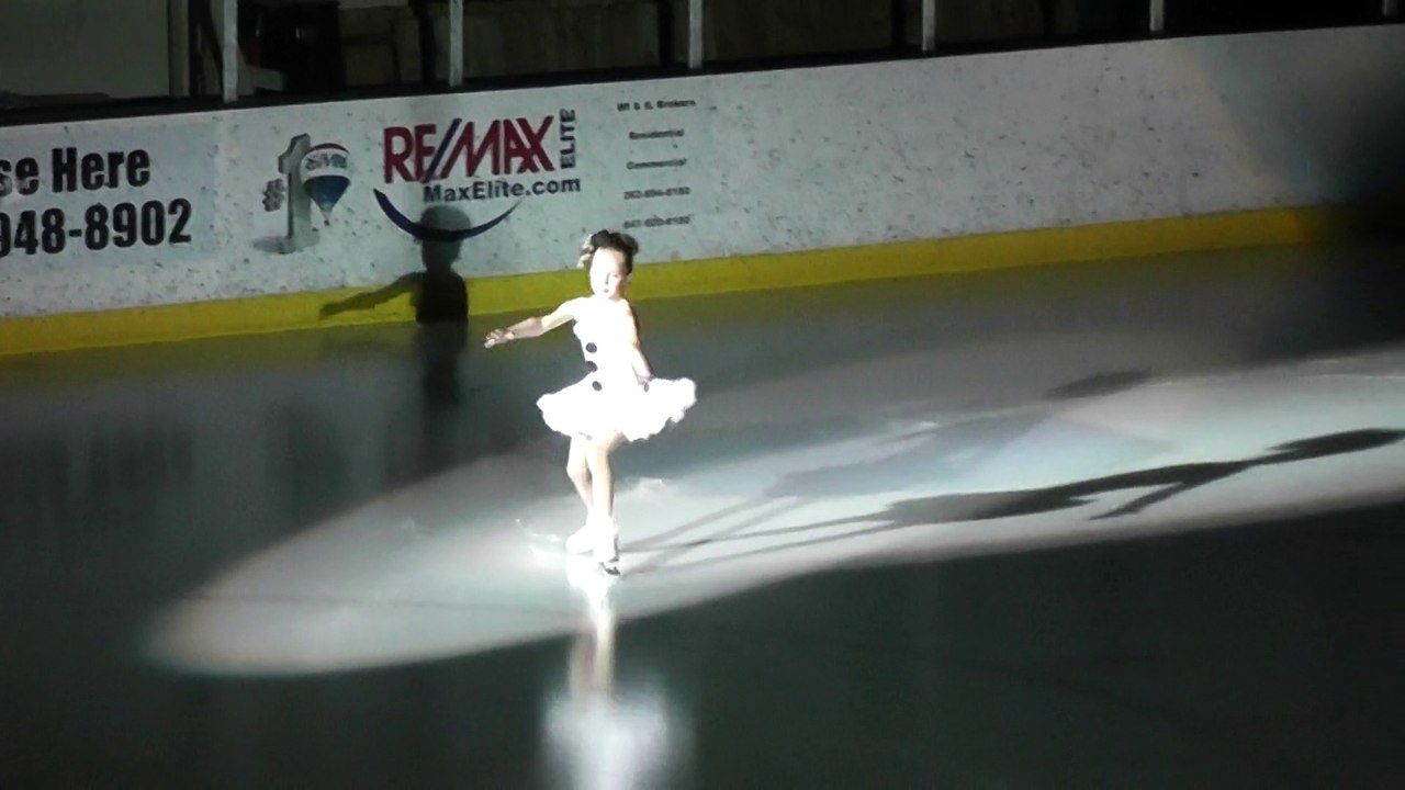 Adelynn - Holiday Ice Show Solo - Dec 19 2015