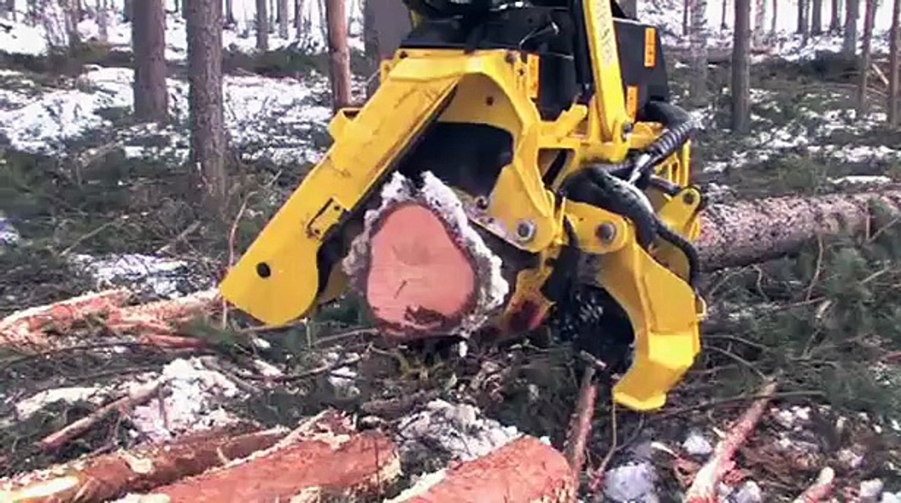 John Deere H414 harvester head