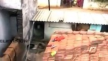 Leopard attacking villagers in India in Maharashtra