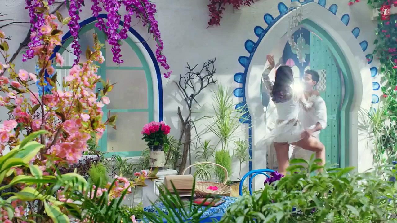 Iss Qadar Pyar Hai Full Song with LYRICS - Ankit Tiwari - Bhaag Johnny_Bollywood_songs