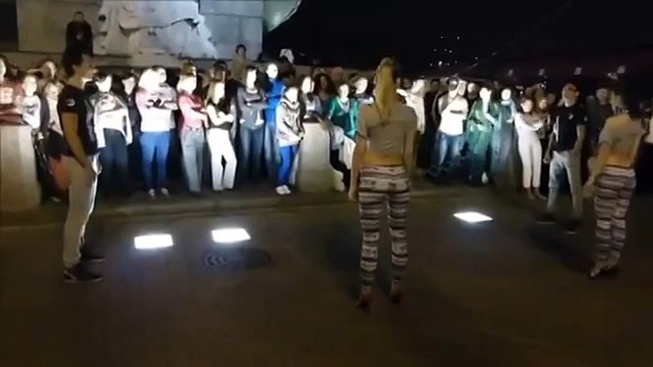 Это не танец, а гипноз для мужских глаз!!!