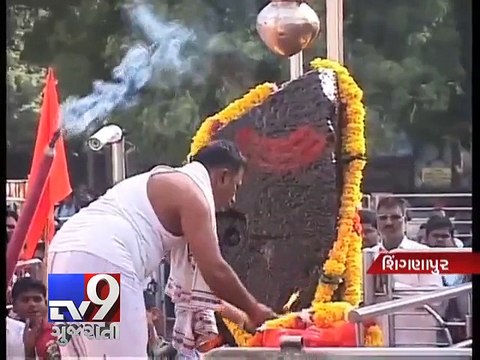 Shani shingnapur Temple : Another bid to break barricade, this time by 4 women - Tv9