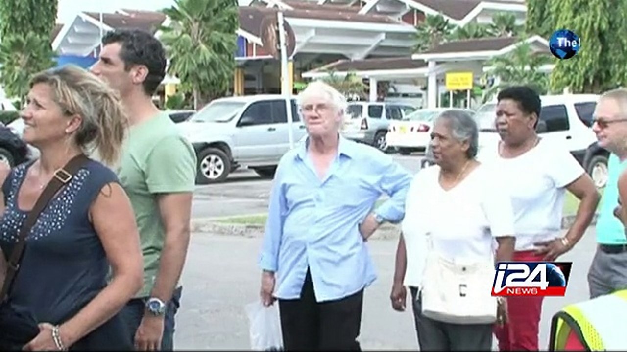 12/20: Air France flight makes emergency landing after bomb scare