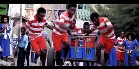 Ethiopian music by Bekele Arega ያዝ  እጇን