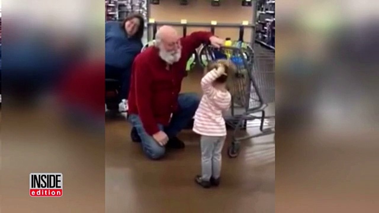 Walmart Shopper Adorably Plays Along When Little Girl Thinks He's Santa