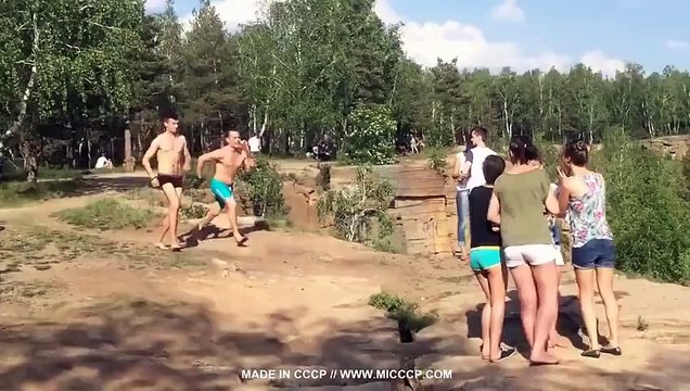 Санёк, ты живой... АХААХ))) БЕДНЫЙ ПАРЕНЕК