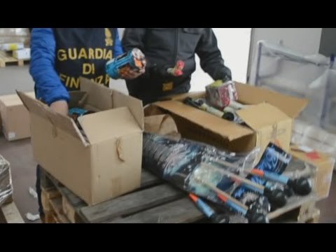 Roma - Sequestrata mezza tonnellata di botti di Capodanno (21.12.15)