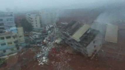 Un drone filme les dégâts provoqués par le glissement de terrain en Chine