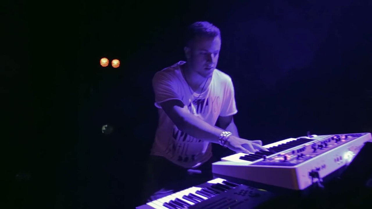 Paixão e Devoção (oficial) - Arena Louvor (part. Clayton O'Lee)