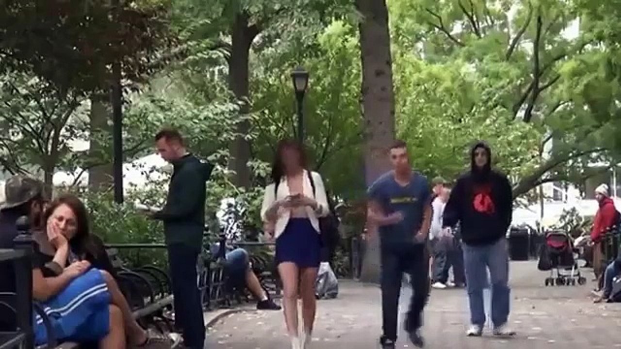 اخبث كاميرا خفية لفتاة