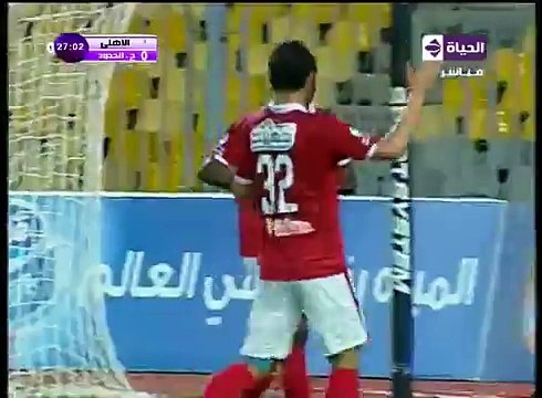 الأهلي يحرز الهدف الأول في شباك حرس الحدود بقدم ماليك إيفونا ...(الأهلي vs حرس الحدود)