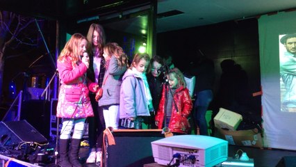 Clap de fin pour le marché de Noël avec le karaoké