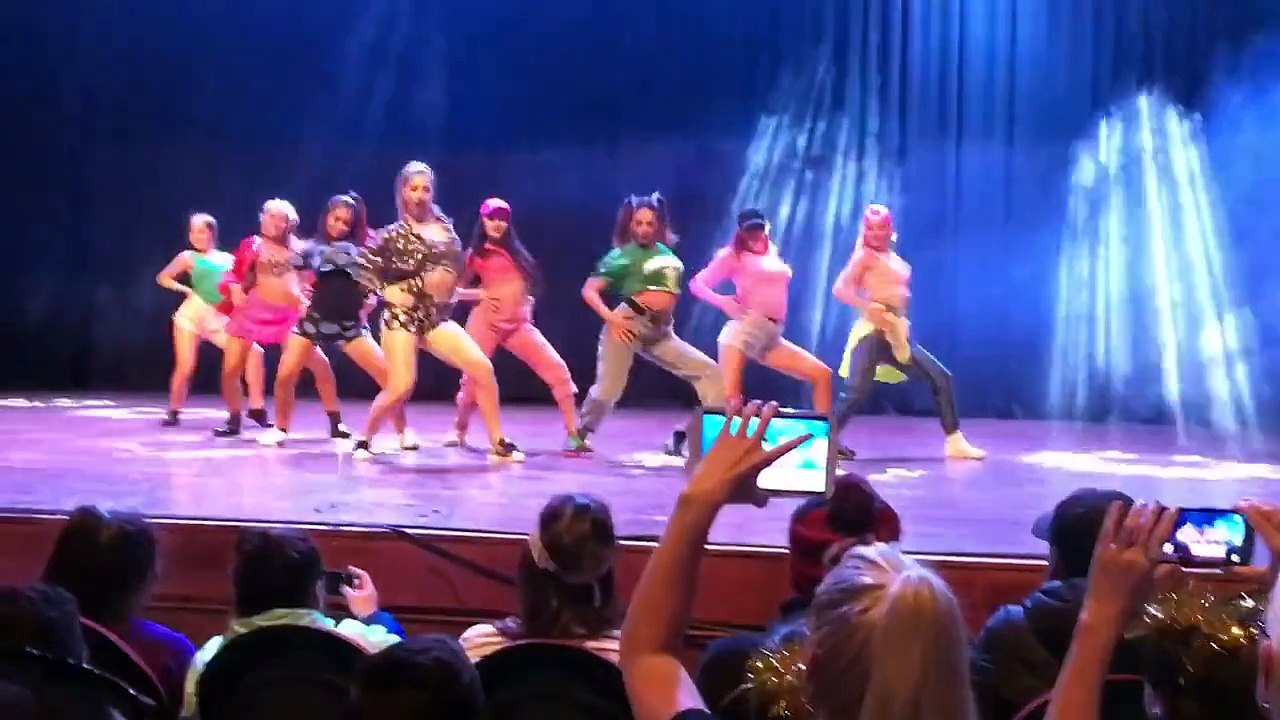 Request Dance Crew performing Sorry by Justin Bieber