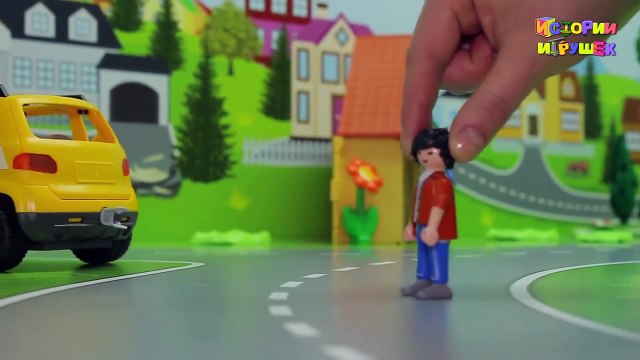 Машинки в мультике Угон Автомобиля. Машинки Playmobil: Джип. Легковая машинка. Мультики про машинки.