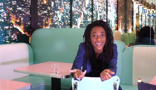 Shirley Souagnon : Le rire est une belle arme de paix