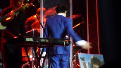 «Supremacy», «I Was Made For Loving You» А.Бон (Москва, Crocus, 29.05.2015) (Татьяна Хузина)