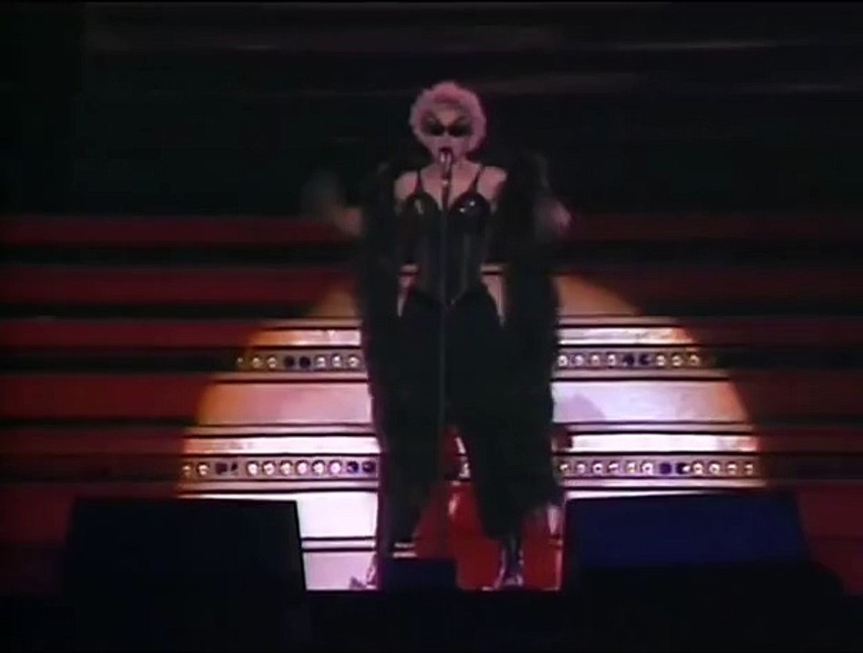 Madonna - Where's The Party [Who's That Girl Tour]