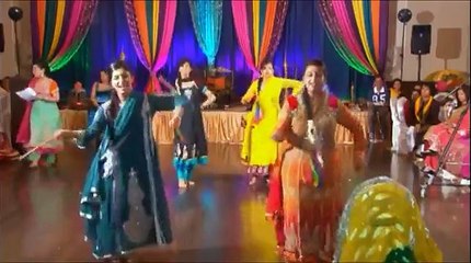 Girls Group Mehndi Dance