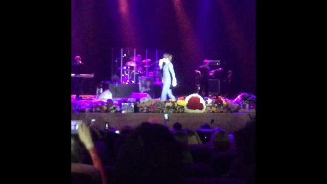 «Давай друг друга украдём» А.Бон (Москва, Crocus, 29.05.2015) (Юлия А)