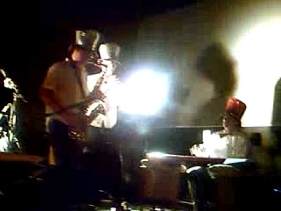 Cherchez l'erreur Reprise paris combo -