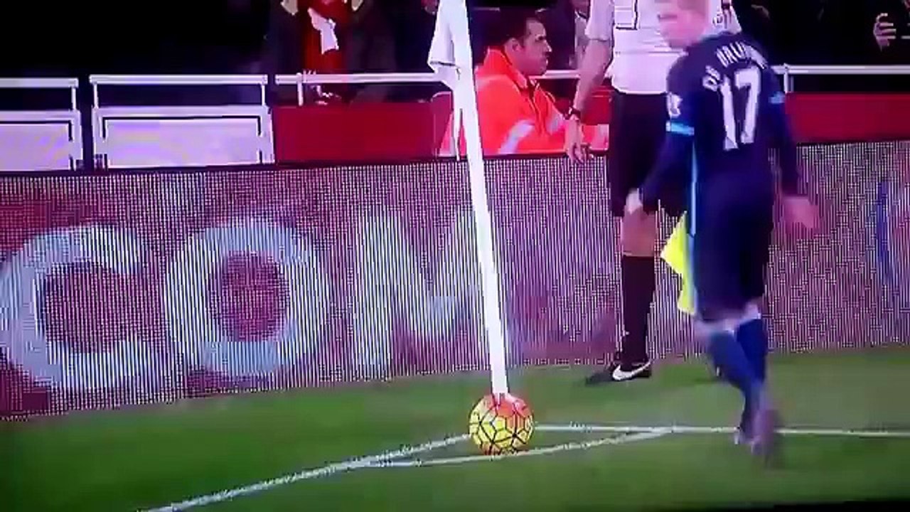 Kevin De Bruyne Funny Corner Kick fail • Arsenal vs Manchester City   2015 (HD)
