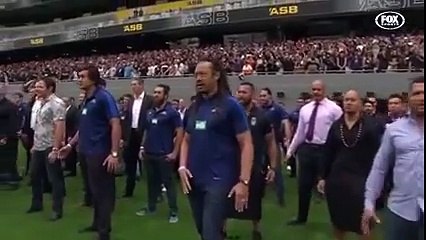 Jonah's former teammates performing an incredible haka