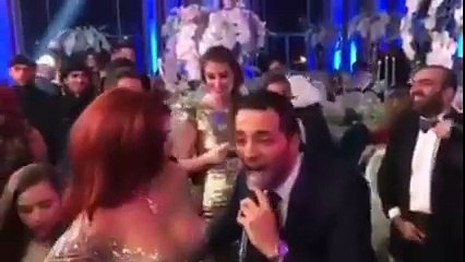 هيفاء وهبي تغني مع حسن الديك لما ضمك على صدري !!! روعة :o