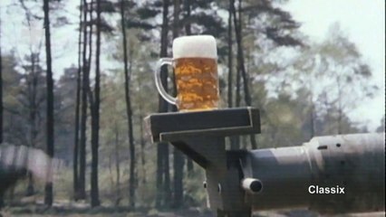 Démontrer la stabilité d'un canon de char avec un verre de bière