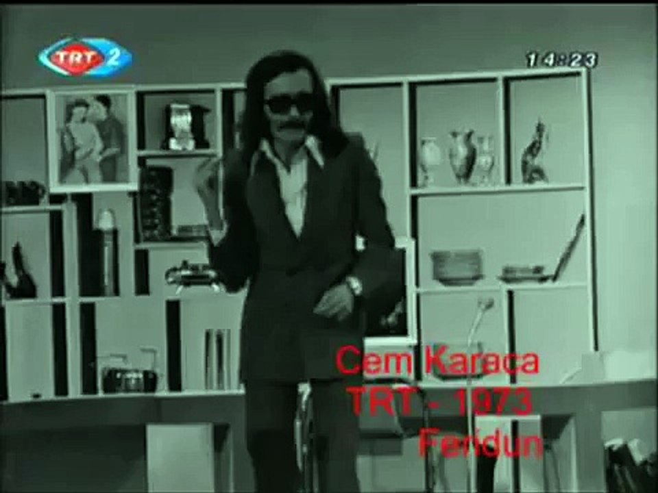 Cem Karaca - Namus Belası [www.turkcerock.net]
