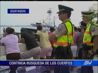 Rescate de cuerpo en el río Guayas