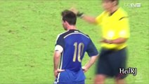 Lionel Messi Signs Autograph For Pitch Invader Fan in Hong Kong ? 14 10 2014