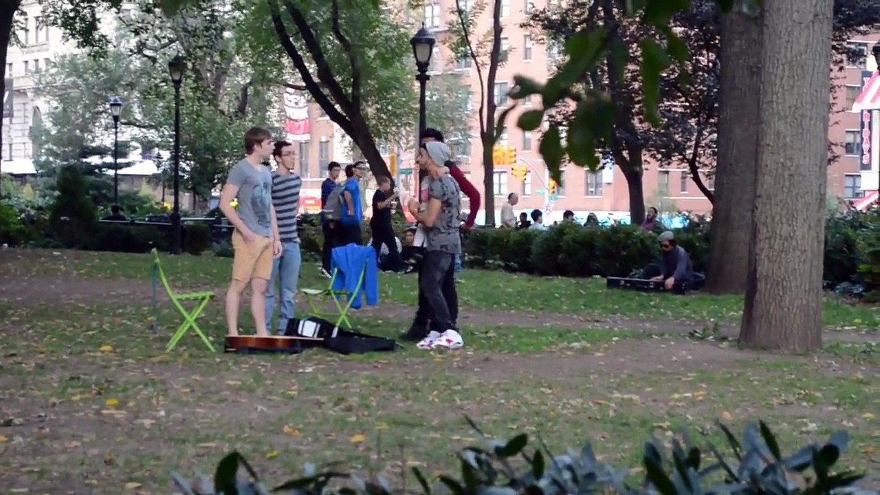 Britney Spears Deleted Scene from Jackass 3