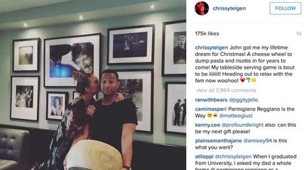 ¡John Legend le da a Chrissy Teigen el regalo Navideño de sus sueños!