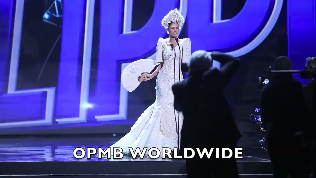 Pia Wurtzbach's National Costume - Miss Universe 2015