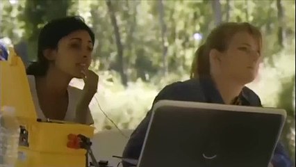 Anakonda belgeselciyi yuttu!