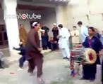 Pathan Mast Funny Dance-Pathan talent, pashto funny video clip, pashto dance, pashto tapay, funny pathan, tang takor ,ra