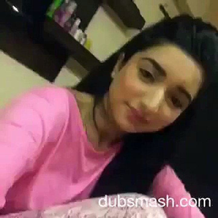 Chillarr ni hy mere pasChillarr ni hy mere pas Dubsmash Pakistan