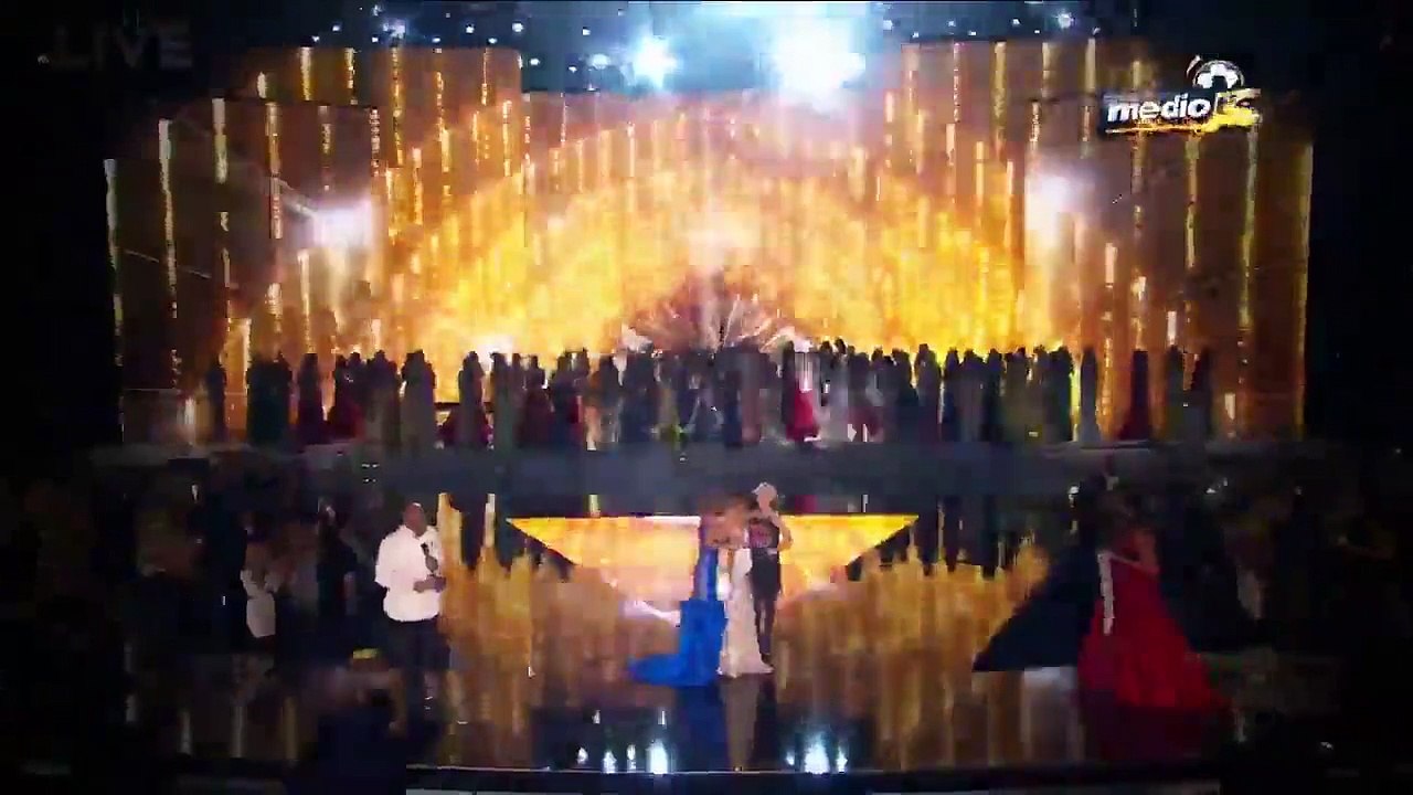 El oso 'universal' de Miss Universe 2015