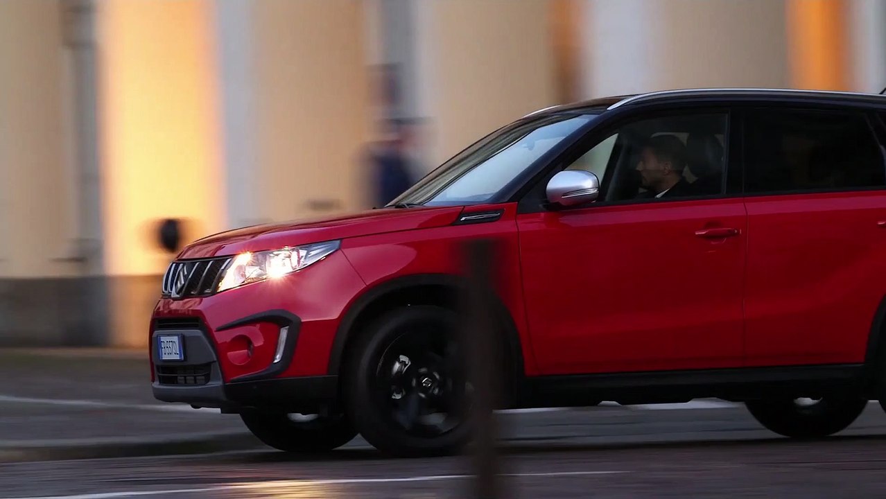 Suzuki Vitara S Driving in the City
