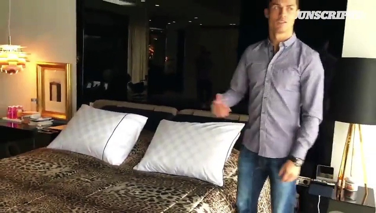 Ronaldo shows his house in Madrid