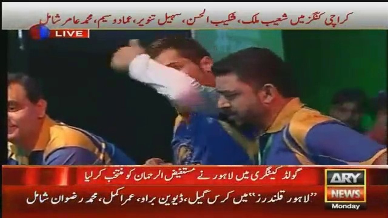 Muhammad Aamir Officially Joined Karachi Kings In PSL