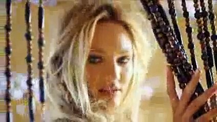 Victoria’s Secret Sexiest Push-Ups Extended TV Commercial (February 2015)