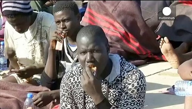 Migrantes: Alemanha quase duplica expulsões em 2015