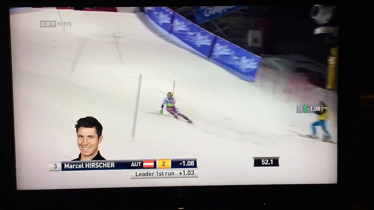 Ski alpin : un drone tombe juste derrière Marcel Hirscher !