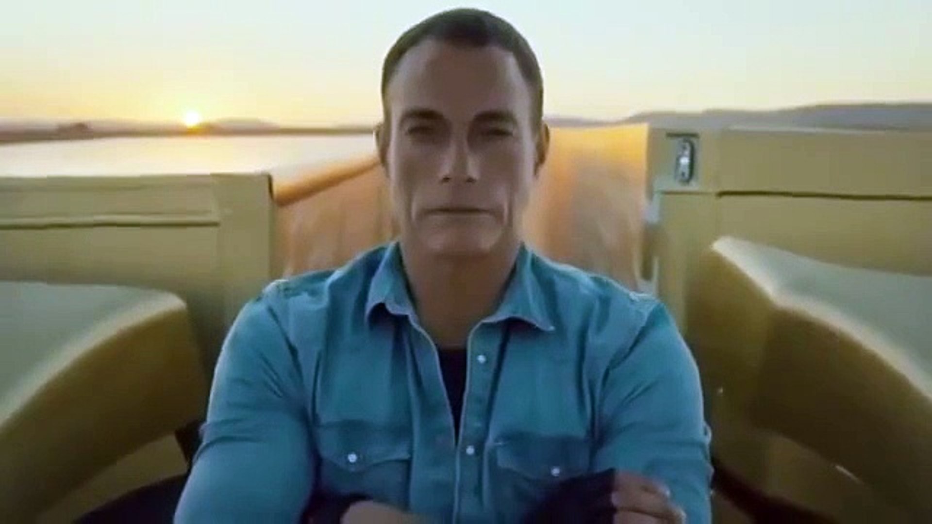 ⁣Ай да мамы, утерли нос Ван Даму