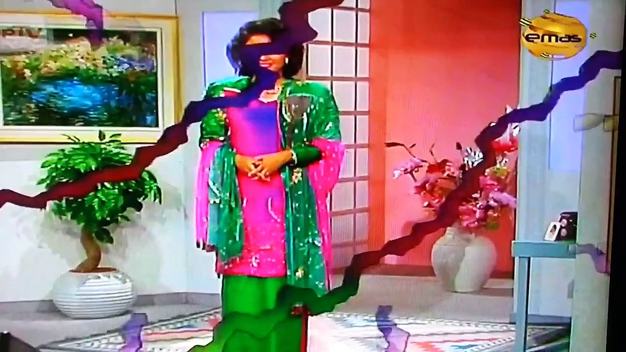 Nona Opening 1990