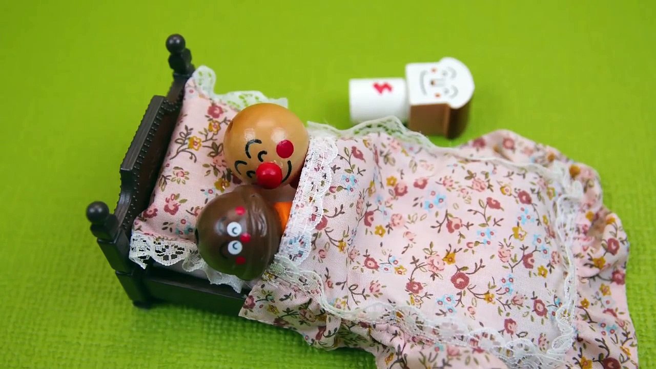 アンパンマンおもちゃアニメ　ピアノ教室/Stop motion theatre: Anpanman and The Piano Class