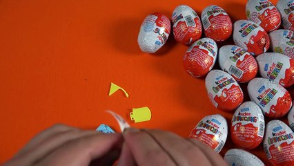 Descargar video: MONSTERS & PIRATES KINDER SURPRISE EGGS (unboxing)